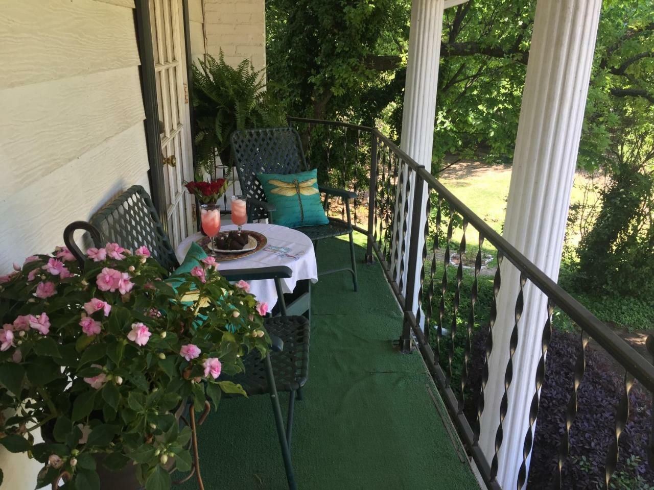 Azalea Plantation B&B Haltom City Exterior foto